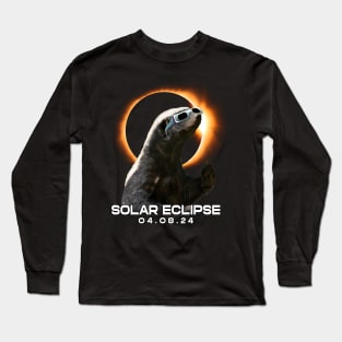 Honey Badger Eclipse Expedition: Fierce Wildlife Encounter Tee Design Long Sleeve T-Shirt